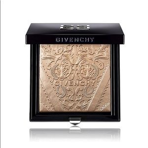 NIB 🎁 Givenchy's Teint Couture Shimmer Powder